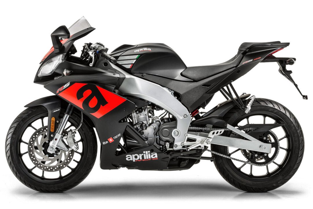 Moto 125 Aprilia RS4 de couleur noire et rouge