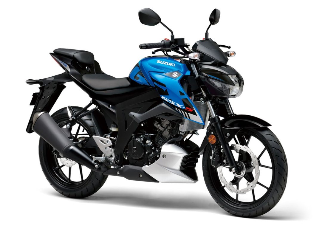 Moto 125 Suzuki GSX-S 2022 de couleur bleue et blanche