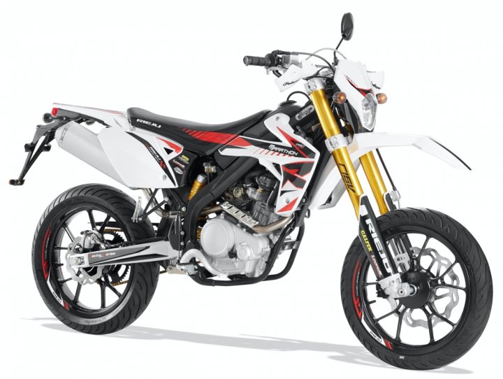 Supermotard Rieju MRT 125 SM LC