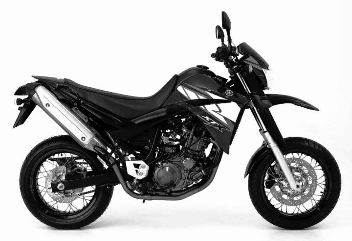 Supermotard Yamaha XTX 660 noir