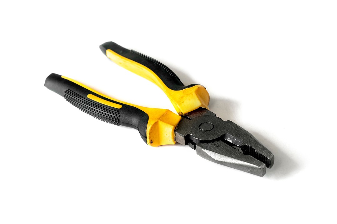 Motorcycle maintenance pliers