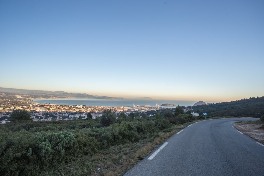 Balade moto sur la route de La Ciotat - roadtrip moto