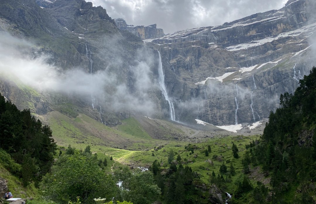 Road trip moto dans le Cirque de Gavarnie des Pyrénées - roadtrip moto