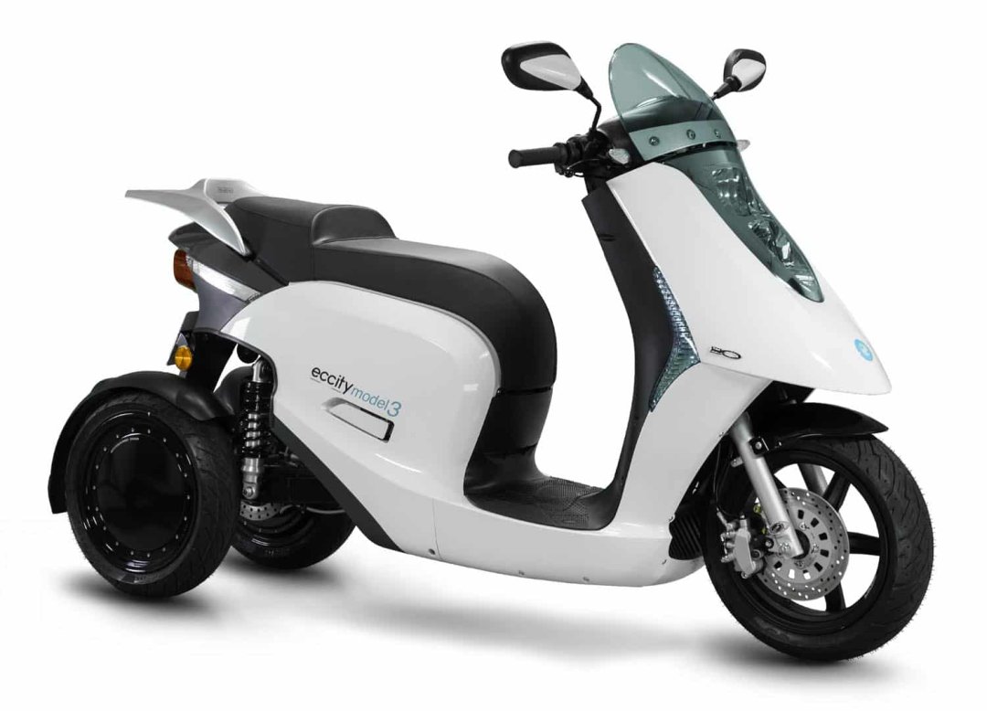 Scooter électrique Eccity Model 3 de couleur blanche